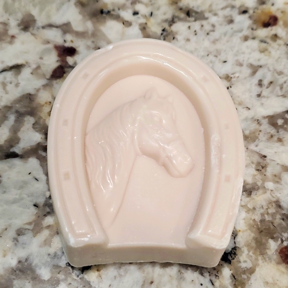 PRE de PROVENCE hand Horse Handsoap. - Picture 1 of 2